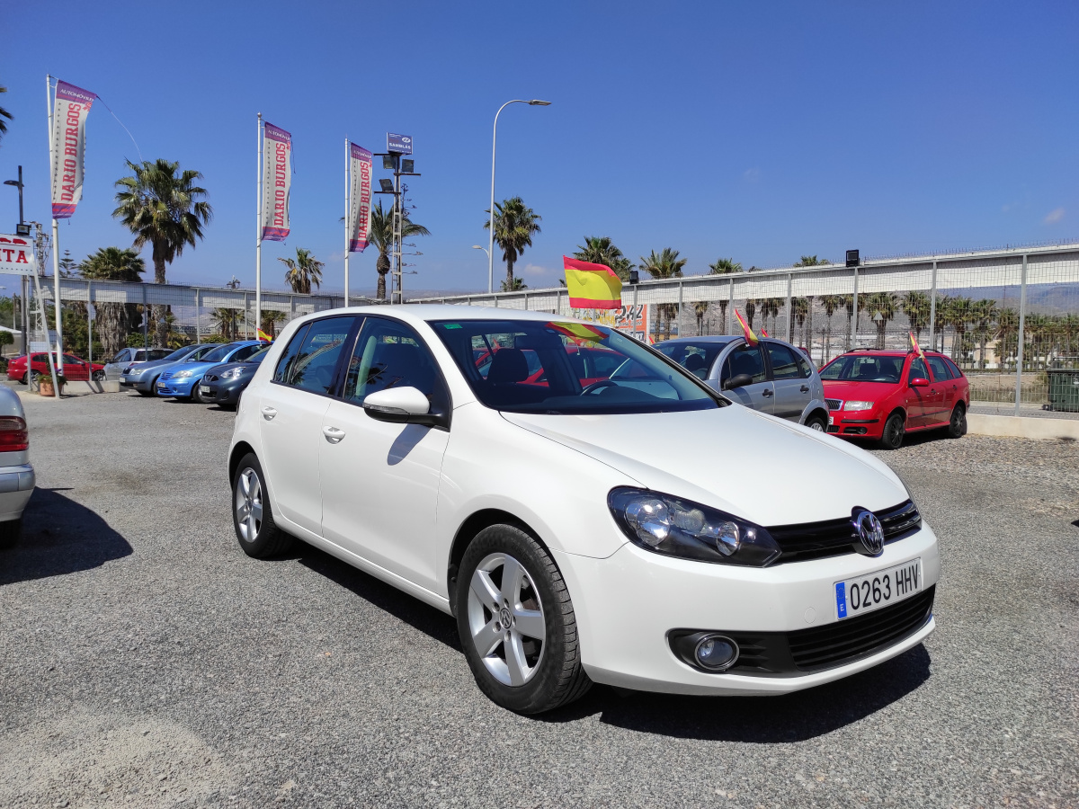 Volkswagen Golf VI 1.6 Tdi Bluemotion 105 cv